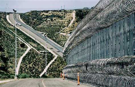 For A Preview Of The Border Wall Look To California The New York Times