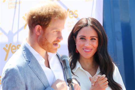 If you don't currently have access to cbs via your cable provider, a subscription to paramount+ will allow you to watch oprah with meghan and harry , and give you access to some impressive content, too. How Prince Harry and Meghan Markle's Oprah Winfrey Preview ...