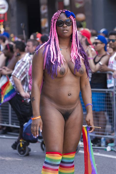 Ebony Woman Butt Naked In Public Parade 14 Pics Xhamster