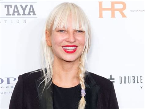 Sia kate isobelle furler (born 18 december, 1975), referred to mononymously as sia, is an australian singer, songwriter, voice actress and director. Singer Sia confirms she's adopted a son | Hollywood - Gulf News