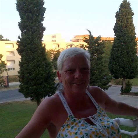 Sexyat60 Is 60 Older Women For Sex In Glasgow Sex With Older Women In Glasgow Contact Her