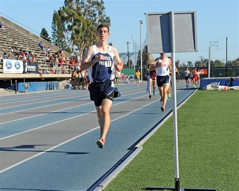 400m hurdlers need to be very efficient in their sprint technique. La Cañada's Claire Murray Wins 100m Hurdles at CIF Finals ...