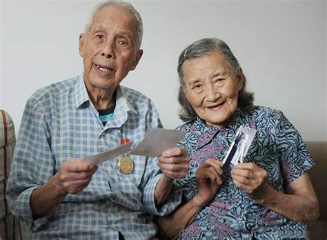 98 year old couple recreate their wedding day after 70 years memolition