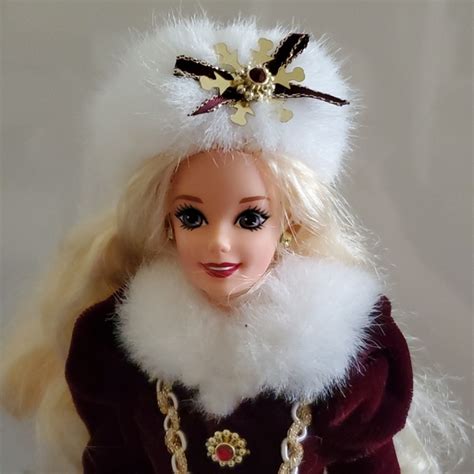 Barbie Toys 996 Vintage Holiday Barbie Special Edition Happy