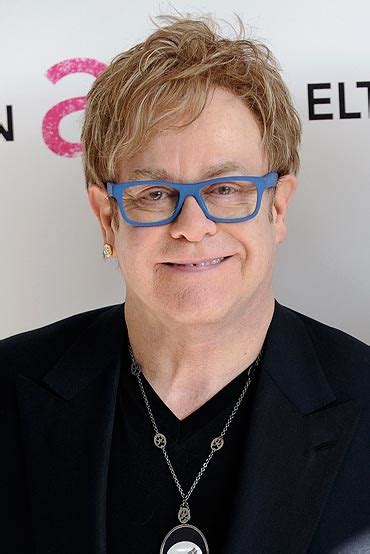 The official website of elton john, featuring tour dates, stories, interviews, pictures, exclusive merch and more. gonotaga: elton john young
