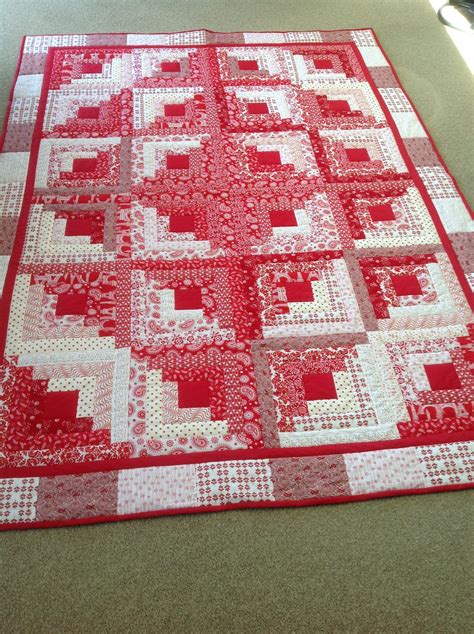Printable Traditional Log Cabin Quilt Pattern