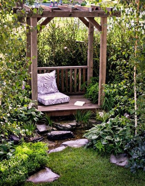 25 Tiny Garden Nook Ideas That Cozy To Curling Up Homemydesign
