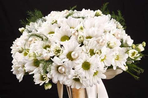 I mazzi possono essere affettuosi, allegri e spiritosi. mazzi di fiori - Fiorista