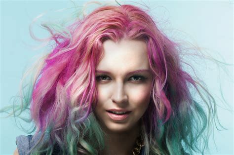 7 Ways To Color Your Hair Without Traditional Hair Dye