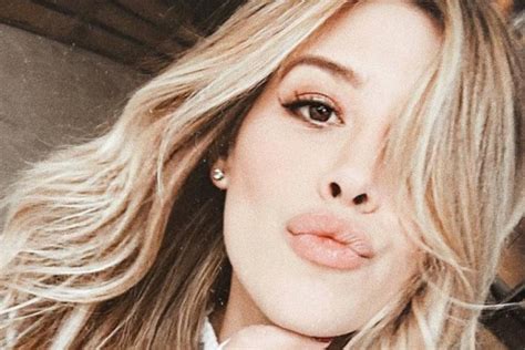 Jun 04, 2021 · luego del final de la segunda temporada de luis miguel: Así fue el paso de la hija de Luis Miguel en el desfile de ...