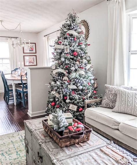 All your favorite brands, including dept. Decorating a Cheerful Farmhouse Christmas Tree - Lovely Etc.