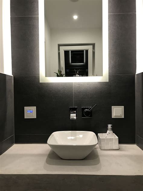 Unsere ausgebildeten fachkräfte setzen ihre aufgaben mit modernsten fertigungsmethoden ganz nach ihren wünschen um. Gästebad by Kera-Design Braunschweig. Eine perfekte ...