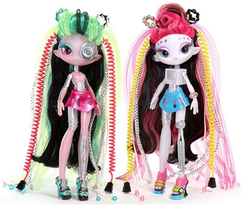 Roe Botik And Tilly Vizion Cute Dolls Novi Stars Monster Dolls