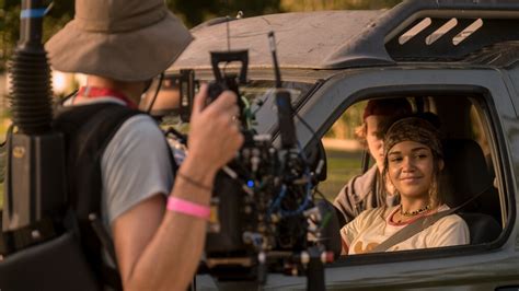 Outer Banks Action Sommer Abenteuer Trailer And Bilder Zu Staffel