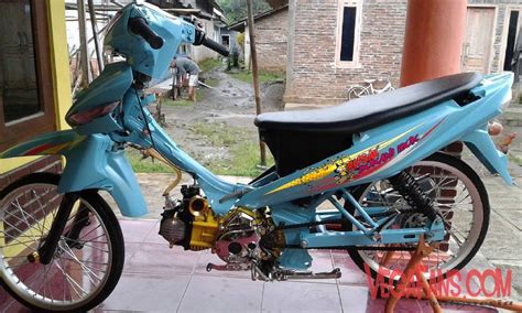 Modifikasi motor kawasaki ninja dan cewek warna pink 6. Vega ZR Biru Muda Modif Simple Ban Cacing - VegaFans.com
