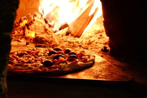 Comment choisir le four à pizza idéal pour votre restaurant WowMine