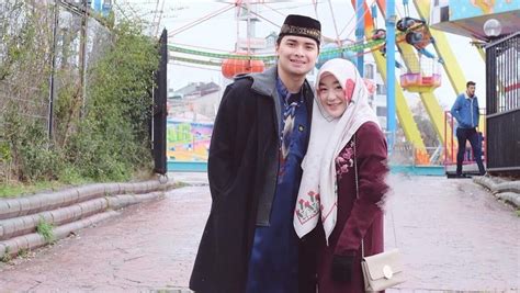 Pria 22 tahun ini mendapat gugatan cerai dari sang istri, larissa chou pada 20 mei lalu. Kondisi Ibu Usai Alvin Faiz Dituduh Larissa Chou Tidur ...