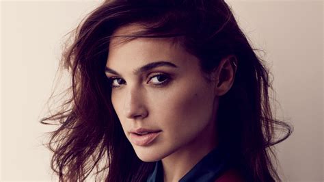 gal gadot hd wallpaper hd celebrities wallpapers 4k wallpapers images backgrounds photos and