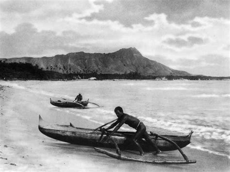 21 Vintage Photos Of Hawaii From Before It Became A State Business