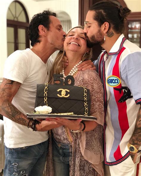 Así Celebró Maluma Los 50 Años De Su Mamá Fotogalería Radio