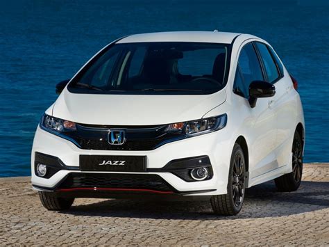 2020 honda jazz honda has launched the bs6 iteration of its popular premium hatchback, the jazz. 2018 Honda Jazz Facelift Launch Date, Price in India ...