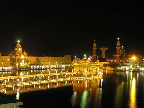 The 'harmandir sahib', perhaps better known as the golden temple, is the holiest sikh gurdwara located in the city of amritsar in india. Golden Temple Historical Facts and Pictures | The History Hub
