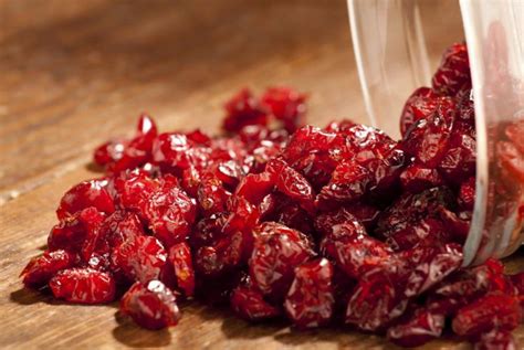 Make Your Own Dried Cranberries With This How To Guide In 2020 Dried