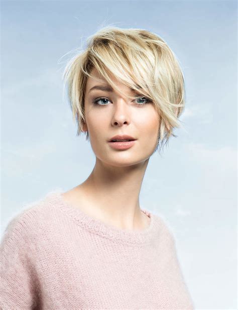 Cheveux longs, cheveux courts ? Coupe courte cheveux fins : pas facile de trouver la coupe ...