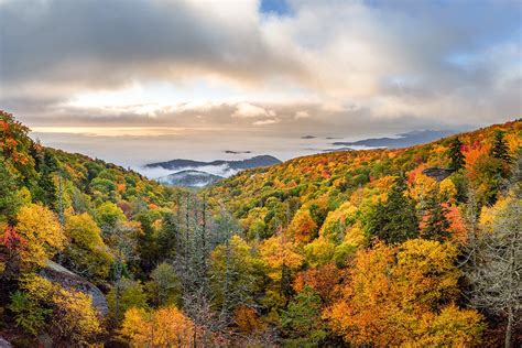 27 Best Fall Foliage Destinations To Visit In The Usa
