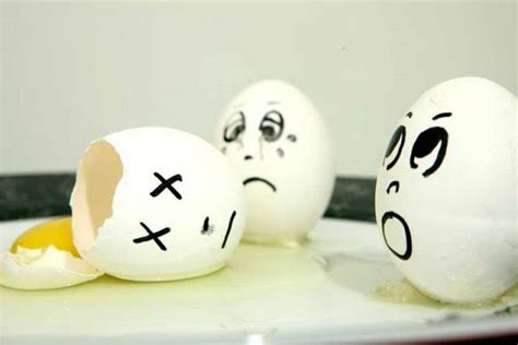 30 Funny And Clever Emotions Egg Photography By Artist Abs4fun