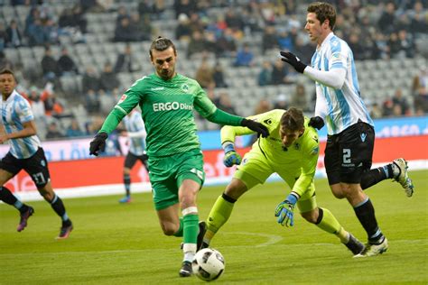 Greuther fürth's nickname may be the cloverleaves, but there was nothing lucky about their promotion to the bundesliga as a side spearheaded by usa international and former bayern munich. SpVgg Greuther Fürth: Kein Grund zur Euphorie