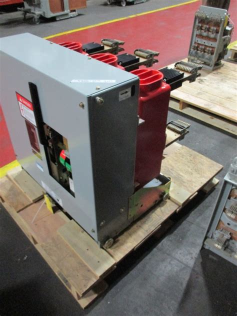 V6d7233y000 A Square D Medium Voltage Circuit Breaker — North American