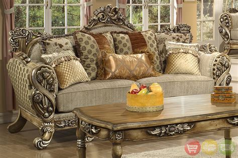From cozy loveseats to modern sectional sofa sets from sophisticated ottomans to stunning side tables this is where you will find the latest in living room furniture styles. Luxury Traditional Living Room Upholstery Set w/Carved ...