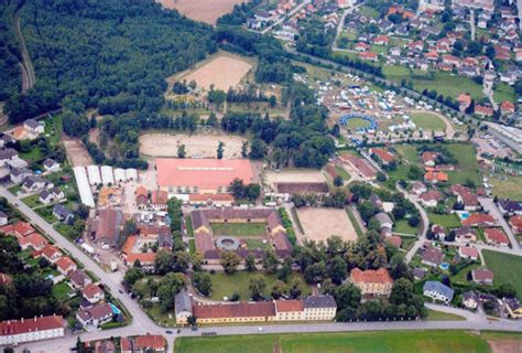 From wikipedia, the free encyclopedia. Viel los im Pferdezentrum Stadl-Paura