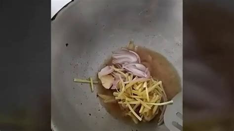 Tambahkan gojiberi, untuk menambah rasa manis! Kaki ayam masak kicap ala² cina - YouTube