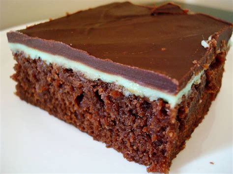 Chocolate Mint Brownies | Mint brownies, Chocolate mint brownies, Mint desserts