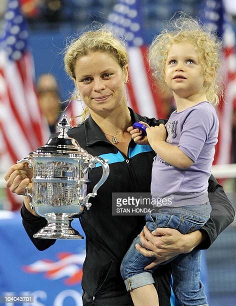 Kim Clijsters Celebrates Her Us Open Victory Photos And Premium High