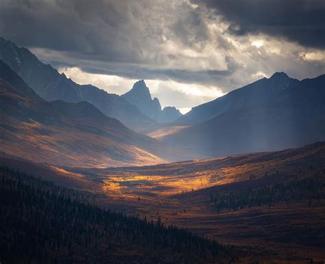 Discover The Beauty Of Yukon Desktop Backgrounds In Stunning Landscapes