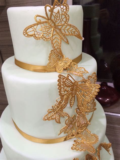 Butterfly Wedding Cake Decorations Uk 49 Personalized Wedding Ideas We Love