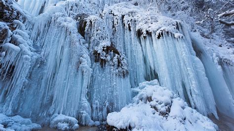 How In The World Does A Waterfall Freeze Howstuffworks