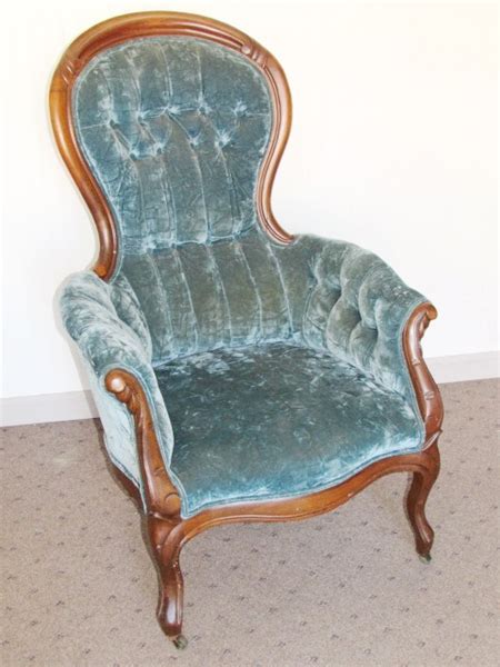 Related ads with more general searches Lot Detail - ELEGANTLY CARVED ANTIQUE CHAIR ON CASTERS ...