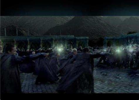Hp7 Part 2 Final Battle Harry Potter Photo 20032165 Fanpop