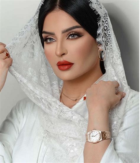 ووفقاً لمصادر محلية هي خبيرة تجميل شهيرة. ويش سالفه هشتاق بدور ابراهيم تبيع المرقوق - السبق - اسرع ...