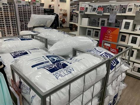 There are several different types of mypillow pillows to choose from. KOHL'S: Microfiber Queen Size Pillows $2.65 Each - LOWEST PRICE EVER!