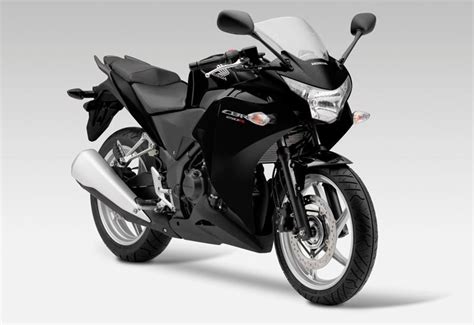 The rumors of it launching in the indonesian market, it starts at 59.90 million idr or rs 2.87 lakhs, when converted. HONDA CBR 250 R 2011 fiche technique