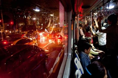 Mobilitas sosial mobilitas sosial di kota jauh lebih besar daripada di desa. Fenomena Omprengan: Solusi Mobilitas Komuter Pinggiran ...