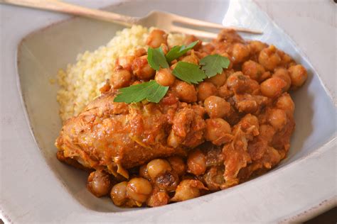 Easy boneless chicken thigh recipe | tasty chicken recipes #harjindersidhu #easychickenrecipe #sidhudiy #easysteps. Curried Peanut Chickpeas & Chicken Thighs - Mains Recipe