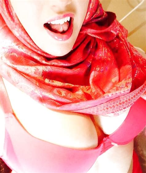 Turkish Hijab Tits Ass Lips Pussy Feet Meme Kalca Am Ayak Porn Gallery