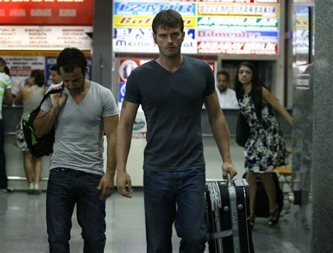 Türkiye'nin kıvanç'ı yunan'ın helious'u, hollywood'un brad pitt'idir, biline. Kuzey Güney: Fotograf Kivanç Tatlitug, Riza Kocaoglu ...