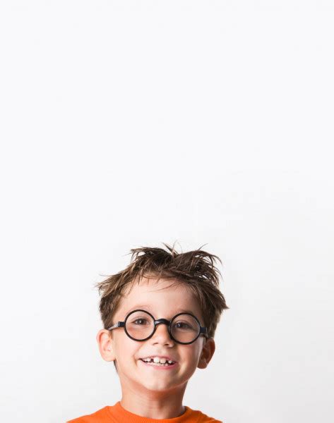 Imágenes De Cara De Niño Con Gafas Fotos De Cara De Niño Con Gafas Sin